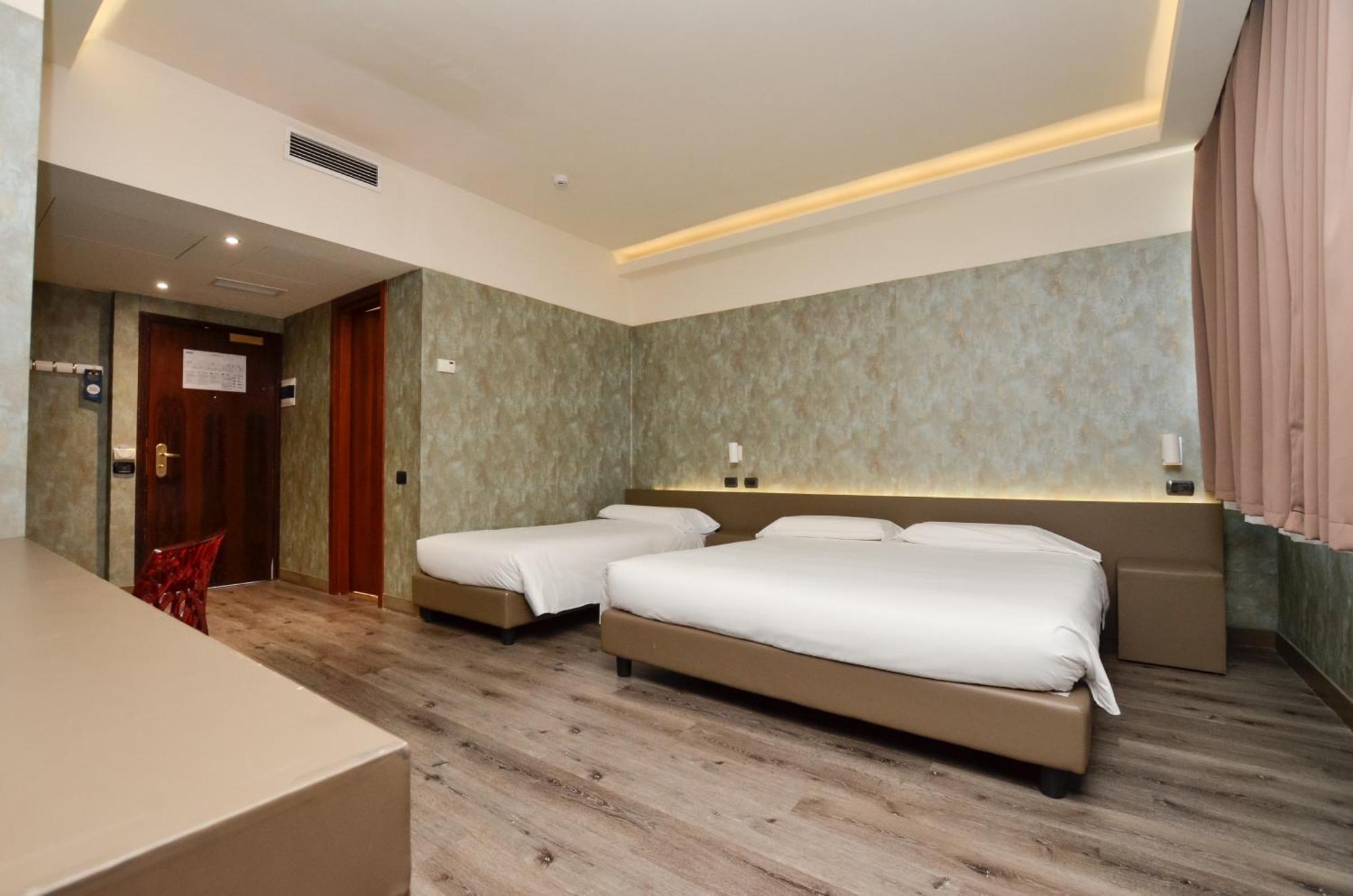 The Gate Hotel Sesto Fiorentino Exterior photo